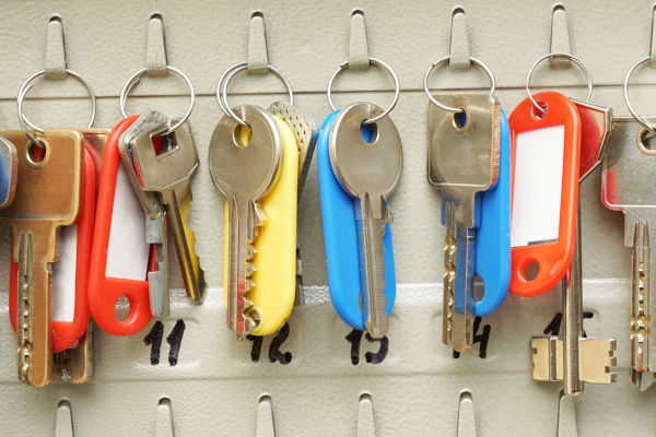 akerun(アケルン)入退室管理システム ナレッジ記事「 会社の鍵の管理方法とは?鍵当番をなくし、紛失や閉め忘れを防ぐ」